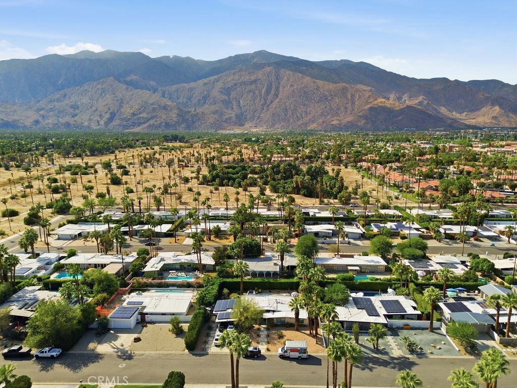 Photo of 648 S Roxbury DR, Palm Springs, CA 92264 (MLS # IV26230065)