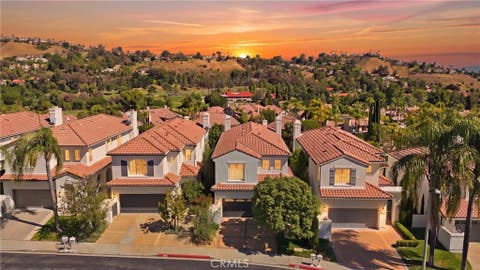 Photo of 24813 Calle Cedro, Calabasas, CA 91302 (MLS # SR26076390)
