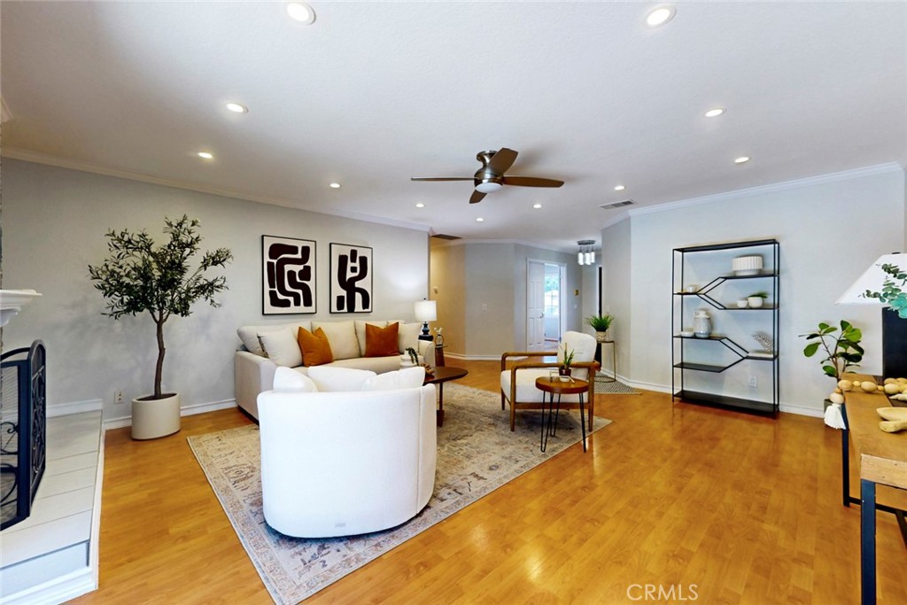 925 Royal Oaks Drive