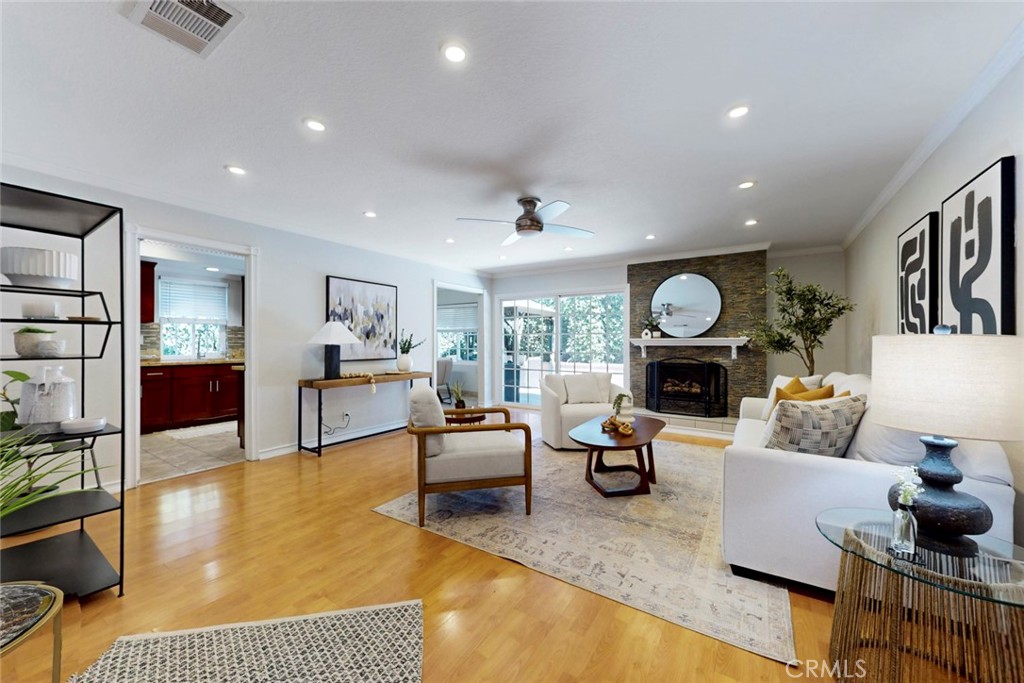 925 Royal Oaks Drive
