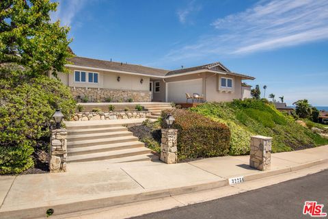 Photo of 32256 Phantom Drive, Rancho Palos Verdes, CA 90275 (MLS # 26799135)