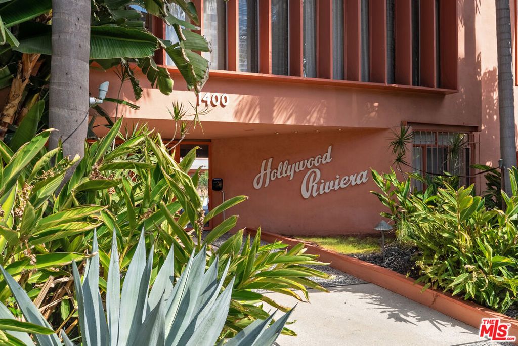 Photo of 1400 N Hayworth Avenue #32, West Hollywood, CA 90046 (MLS # 25593635)