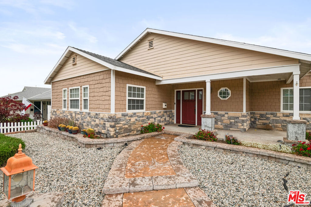 441 University Avenue