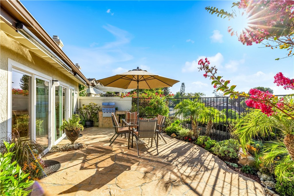 27369 Paseo Placentia