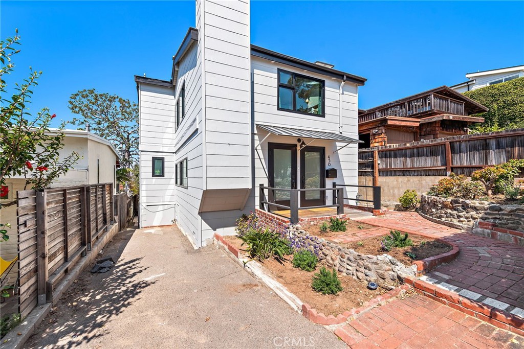 450 Ruby Street Upper