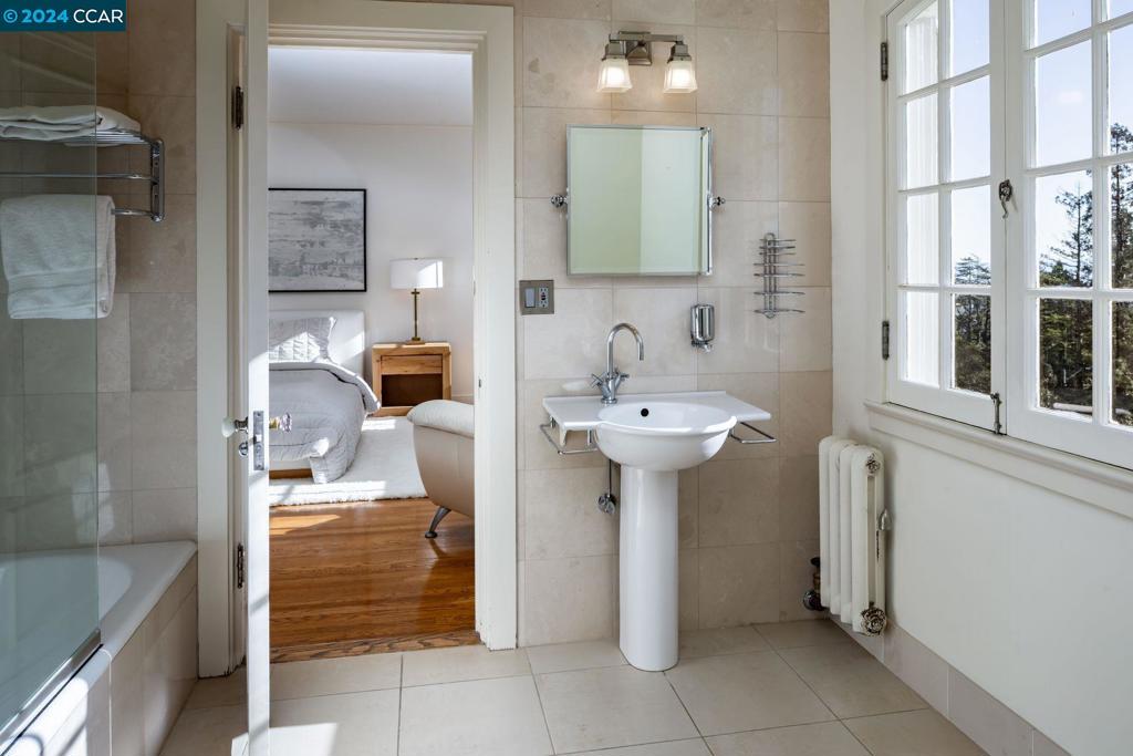 CENTRAL PIEDMONT - Residential