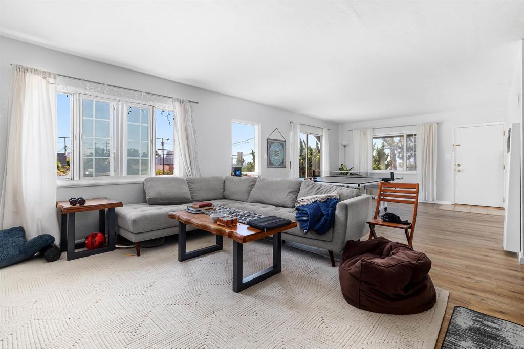 2921 Columbia Street