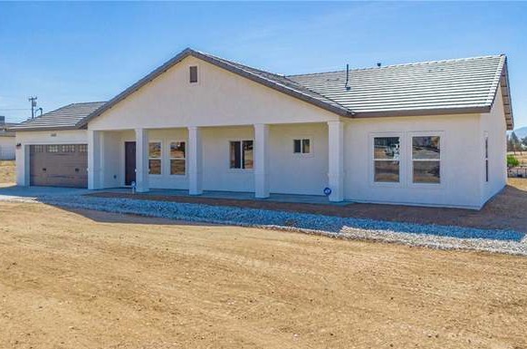 Just listed HESPERIA horse property, this property is located in a desirable neighborhood for families and commuters. Property consist of 4bed,3bath, 1 full acre of land, solar panels, RV access, 2 car garage plenty of back yard space, laundry room master bedroom stainless steel appliances. Home was built in 2022, with open floor plan, quartz counter tops, horse stables property is located close to shopping centers. This is just a MUST see home. Make it yours today if the price is right.
