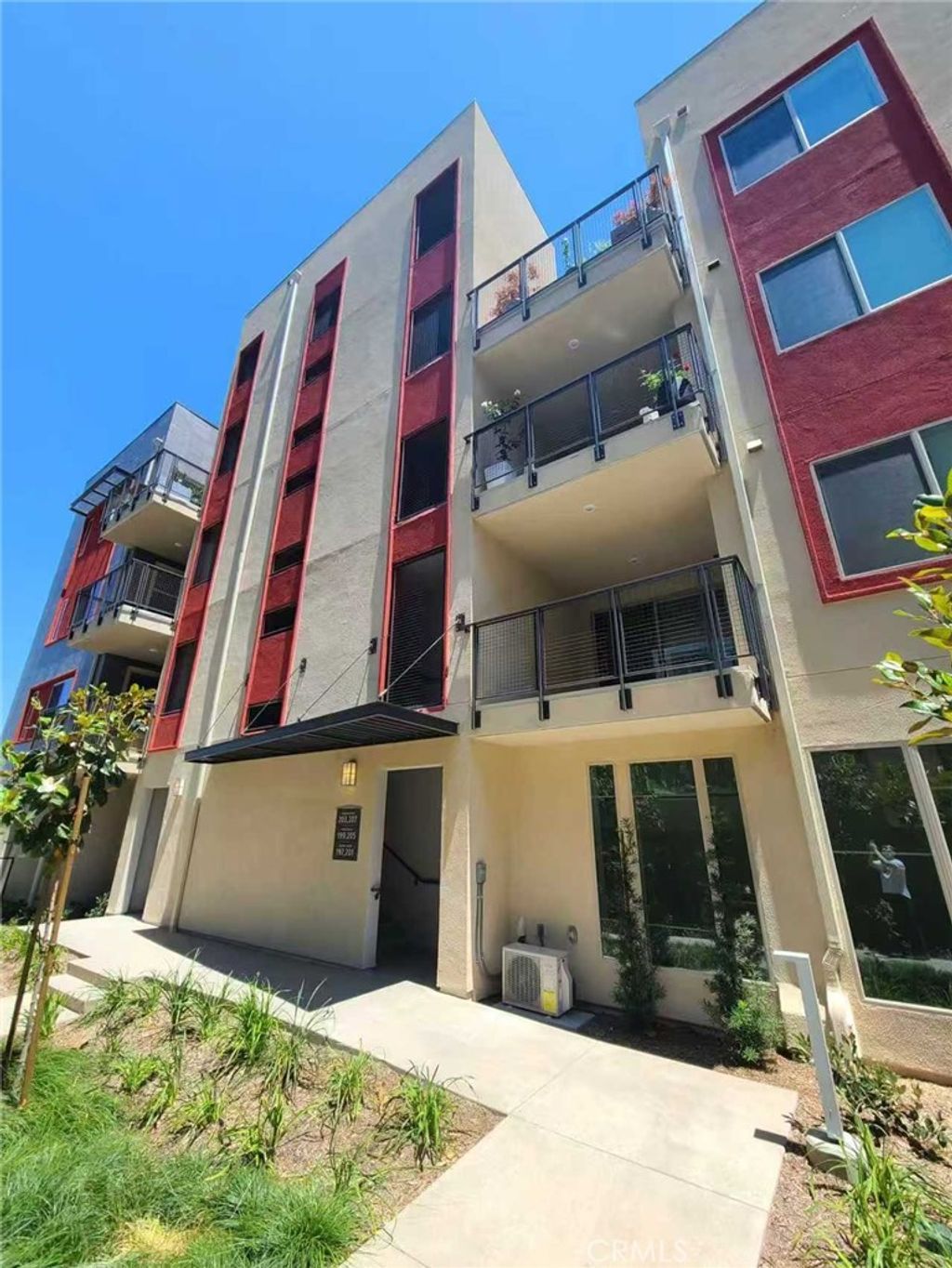 Photo of 199 Bowery, Irvine, CA 92612 (MLS # OC26070607)