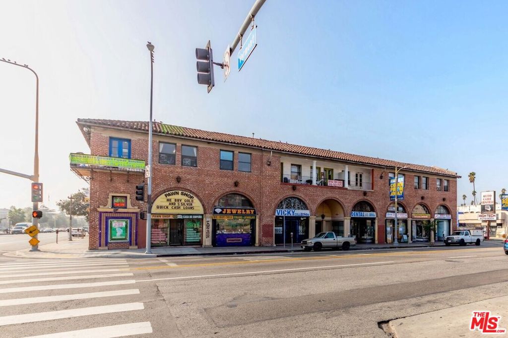 3800 W Beverly Boulevard