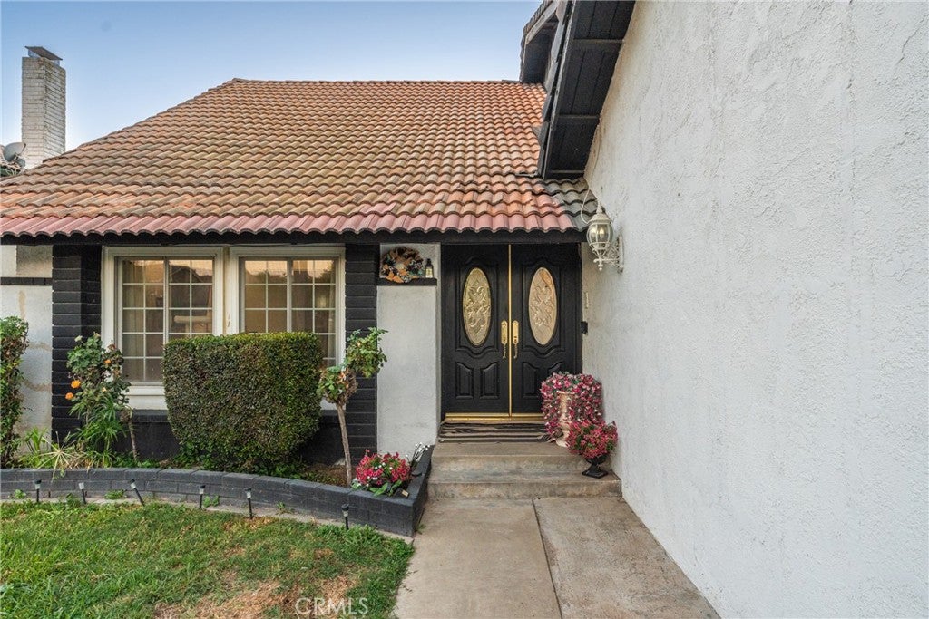 1527 Fairwood Way