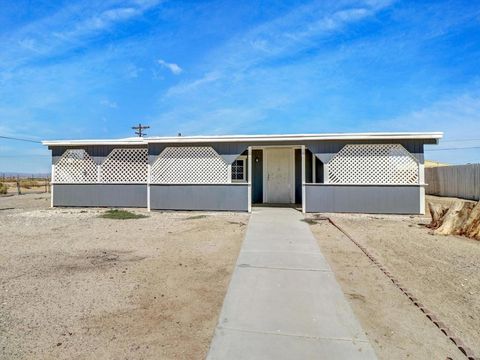Photo of 2206 Ocean Side Avenue, Thermal, CA 92274 (MLS # 219132252DA) Photo of 2206 Ocean Side Avenue, Thermal, CA 92274 (MLS # 219132252DA)