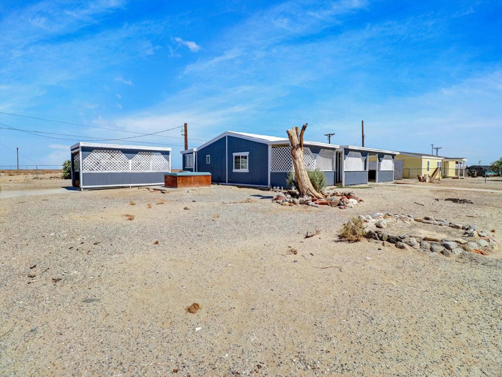 2206 Ocean Side Avenue