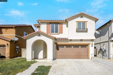Photo of 1225 Dartmouth Cir Cir, Dixon, CA 95620 (MLS # 41118551)