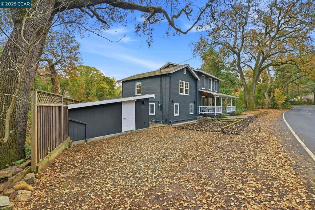 Photo of 4461 Alhambra Way Way, Martinez, CA 94553 (MLS # 41119481)