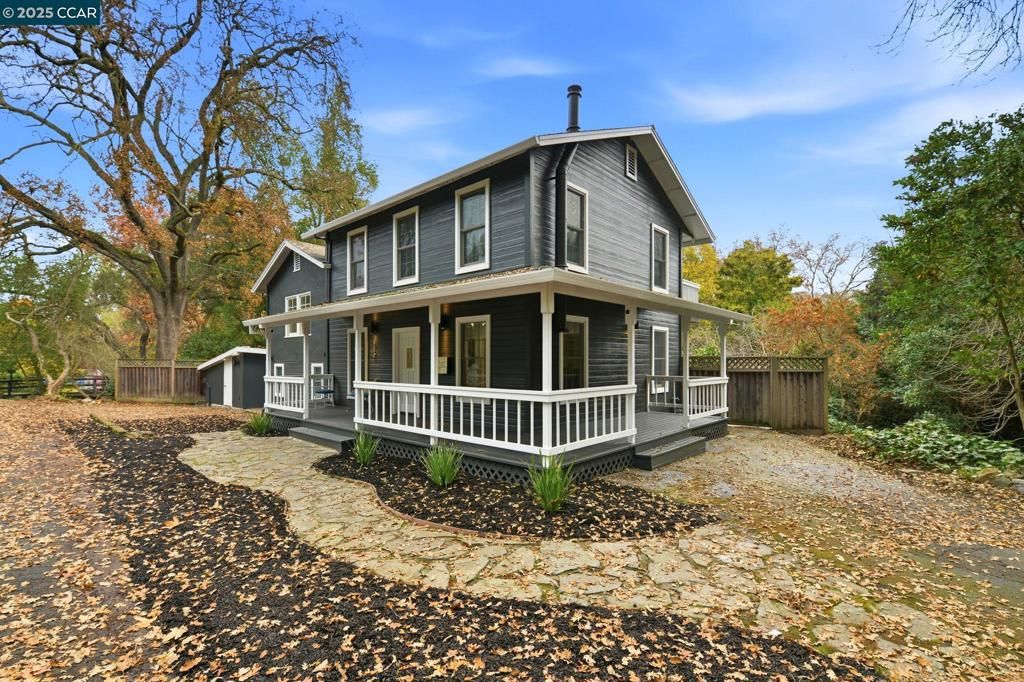 Photo of 4461 Alhambra Way Way, Martinez, CA 94553 (MLS # 41119481)