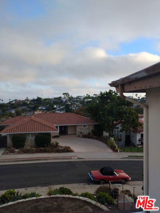 8352 Zitola Terrace
