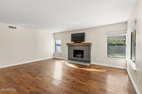Tiny photo for 721 Sumter Court, Thousand Oaks, CA 91360 (MLS # 226005093)