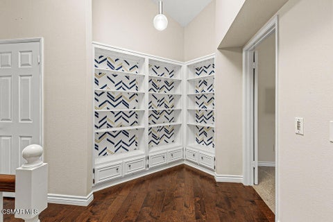 Tiny photo for 721 Sumter Court, Thousand Oaks, CA 91360 (MLS # 226005093)