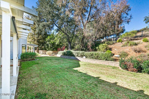Tiny photo for 721 Sumter Court, Thousand Oaks, CA 91360 (MLS # 226005093)