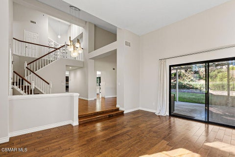 Tiny photo for 721 Sumter Court, Thousand Oaks, CA 91360 (MLS # 226005093)