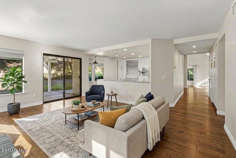 Tiny photo for 721 Sumter Court, Thousand Oaks, CA 91360 (MLS # 226005093)