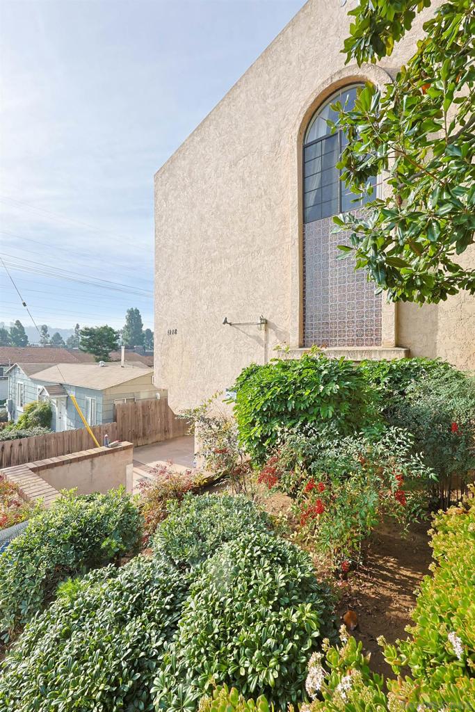 Linda Vista - Residential