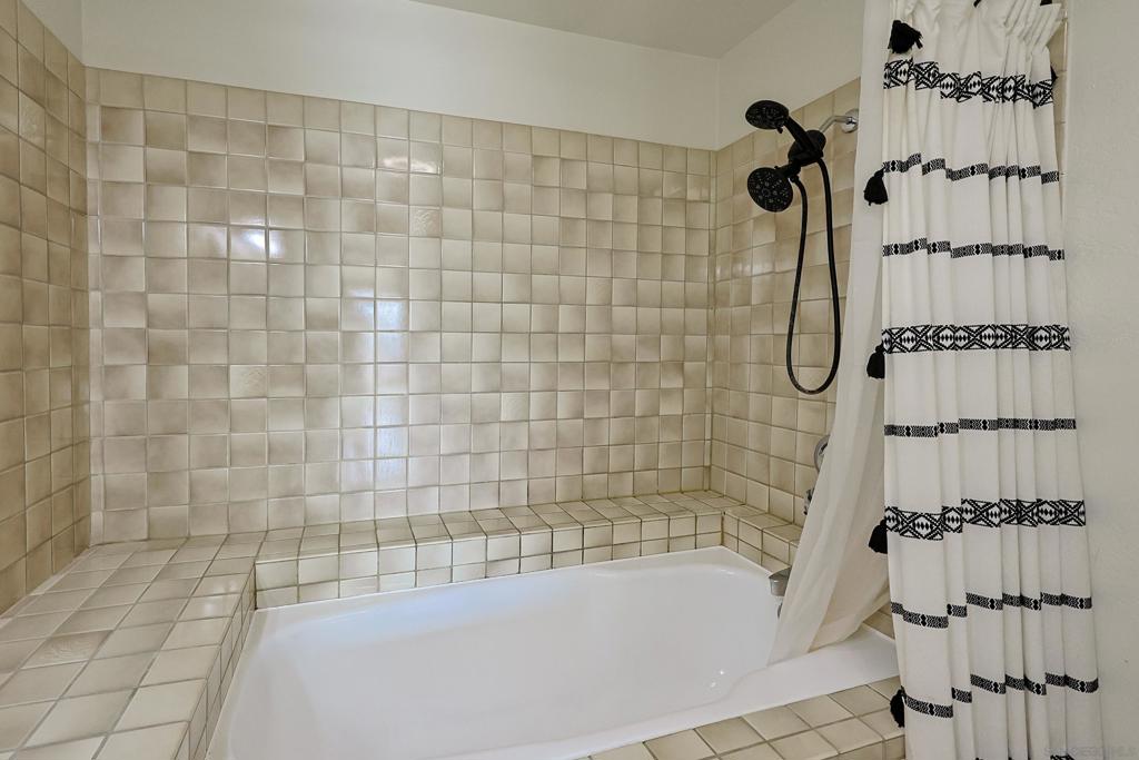 Linda Vista - Residential