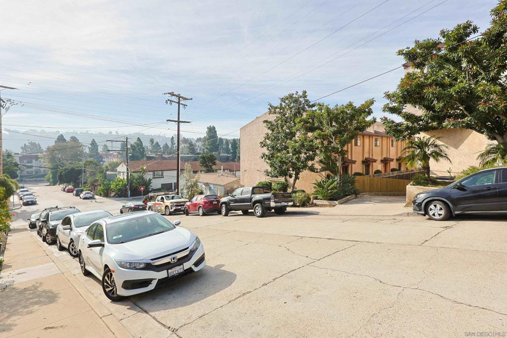 Linda Vista - Residential