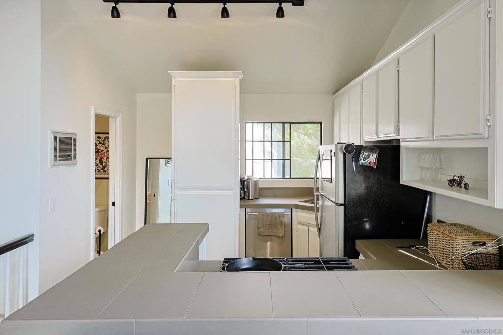 Linda Vista - Residential