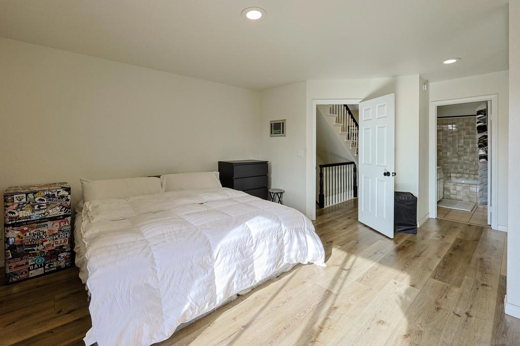 Linda Vista - Residential