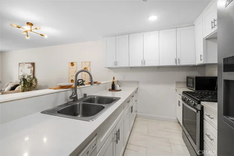 324 Tangelo Unit 325, Irvine, CA 92618 - MLS#: OC26091484