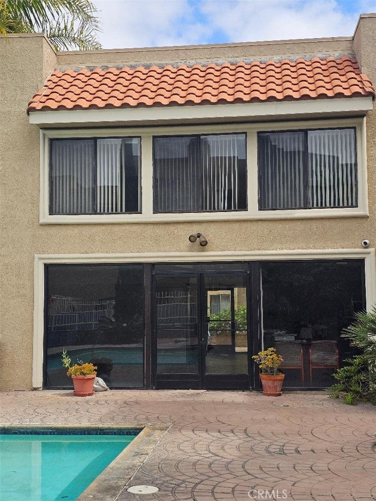 550 Orange Avenue 320