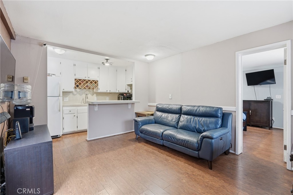 725 Coronado Ave 106