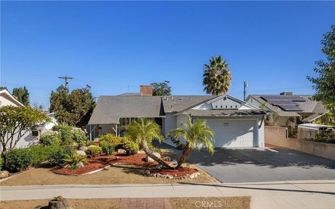 Photo of 8356 Vanalden, Northridge, CA 91324 (MLS # IV26087190)