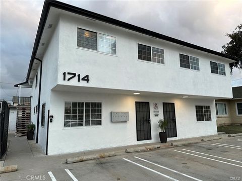 1712 Cherry Avenue Long Beach CA 90813