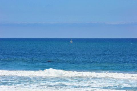 Tiny photo for 6283 Citracado CIR, Carlsbad, CA 92009 (MLS # 260013155SD)