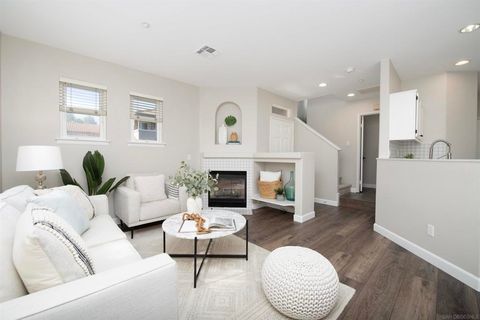 Tiny photo for 6283 Citracado CIR, Carlsbad, CA 92009 (MLS # 260013155SD)