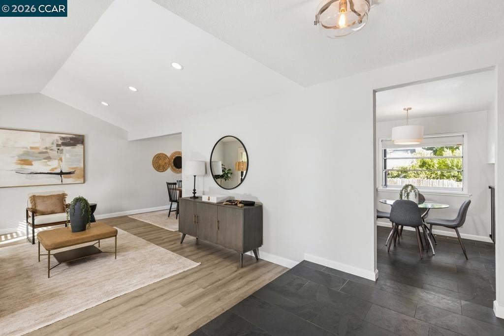 2225 Sierra Ct