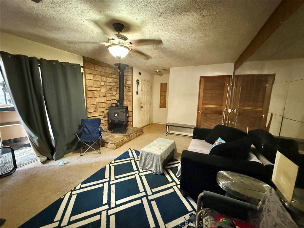 3096 Lakeview Drive
