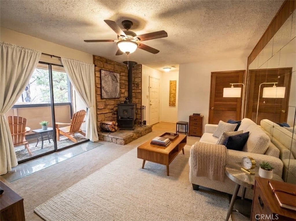3096 Lakeview Drive