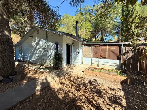 Photo of 3096 Lakeview Drive, Nice, CA 95464 (MLS # LC26196156)