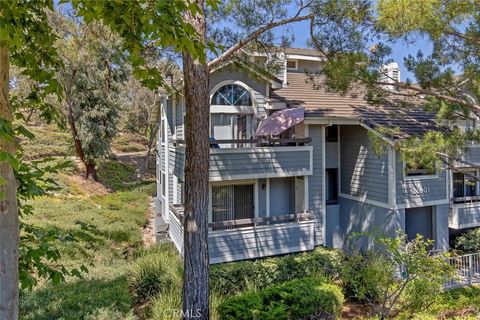 Photo of 26901 Rainbow Glen Drive #643, Canyon Country, CA 91351 (MLS # SR26033830)