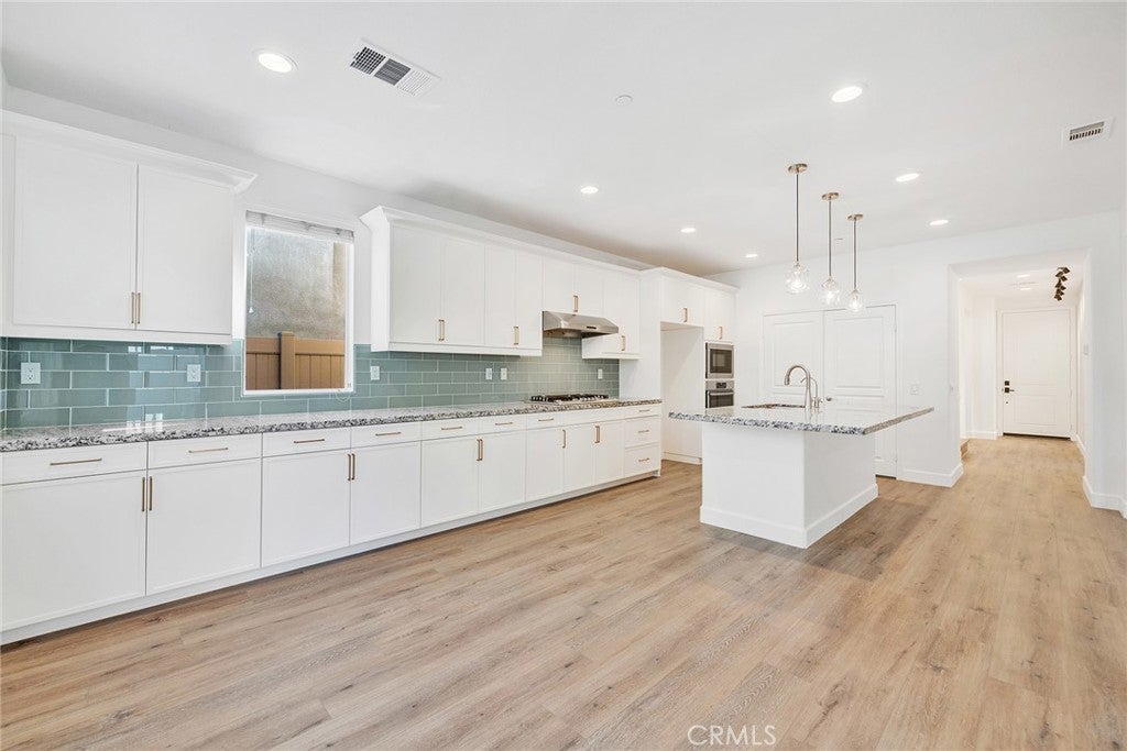 16137 Almond ave
