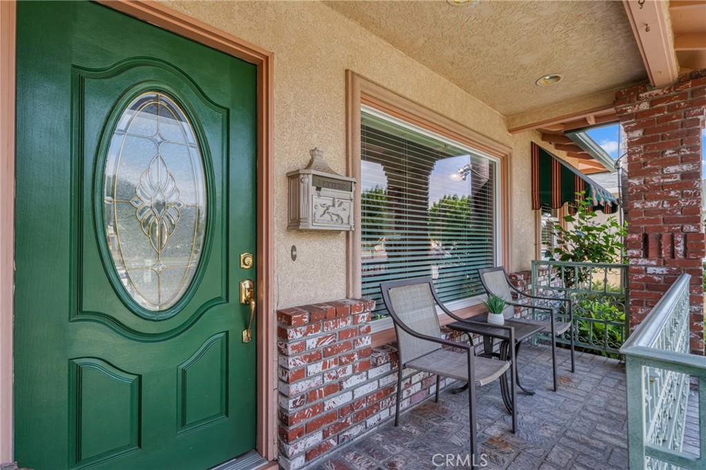 5118 Bellflower Boulevard