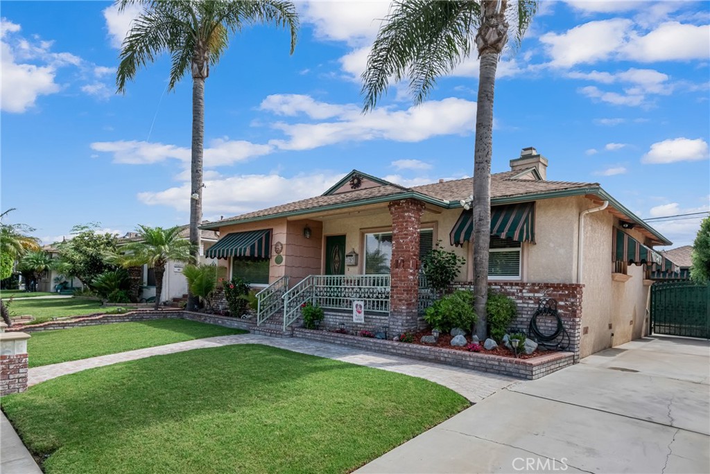 5118 Bellflower Boulevard