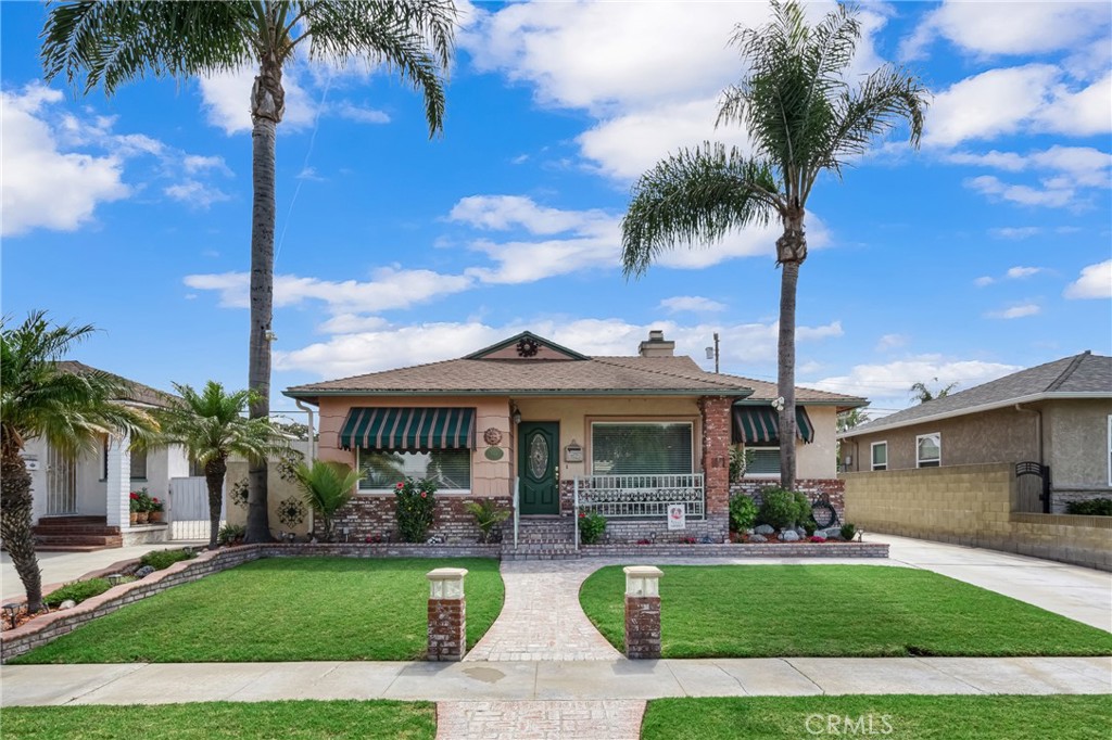5118 Bellflower Boulevard