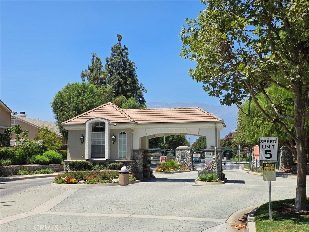 9430 Shadowgrove DR