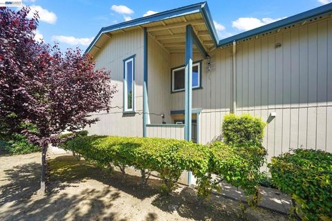 Photo of 40300 Grimmer Blvd Blvd, Fremont, CA 94538 (MLS # 41132981)
