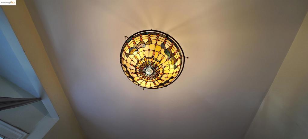 WEST OAK - Residential Income